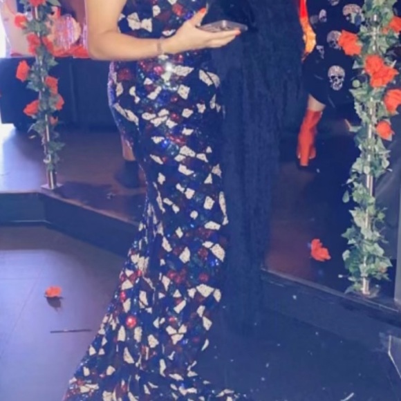 Fashion nova Sequin multicolor dress with split - Picture 2 of 4